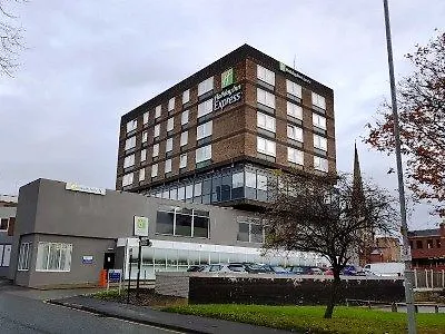 Holiday Inn Express Wakefield By Ihg 3*,